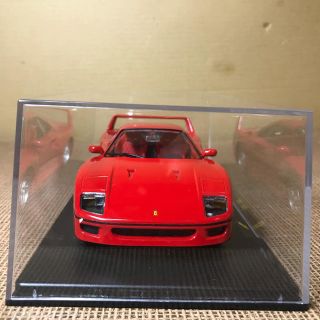 フェラーリ(Ferrari)のブラーコ 1/24 フェラーリF40 ミニカー クリアケース付き(ミニカー)