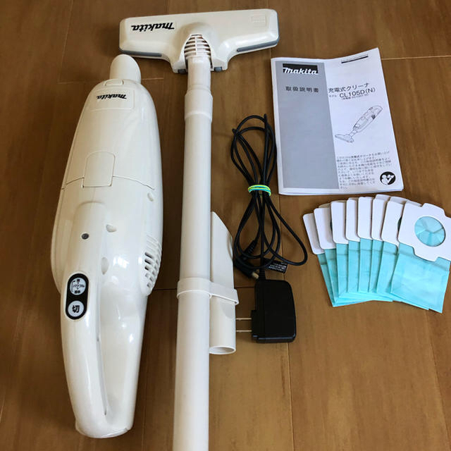 Makita(マキタ)のマキタ 充電式クリーナー スマホ/家電/カメラの生活家電(掃除機)の商品写真