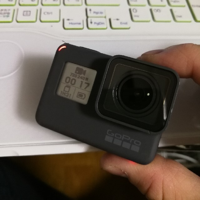 GoPro(ゴープロ)のGopro hero5 black　本体のみ☆早い者勝ち スマホ/家電/カメラのカメラ(ビデオカメラ)の商品写真