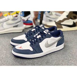 ナイキ(NIKE)の【最安値】ナイキSB × ジョーダン エアジョーダン1 ミッドナイトネイビー(スニーカー)