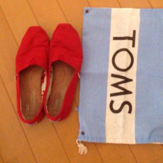 トムズ(TOMS)のTOMS シューズ(スリッポン/モカシン)