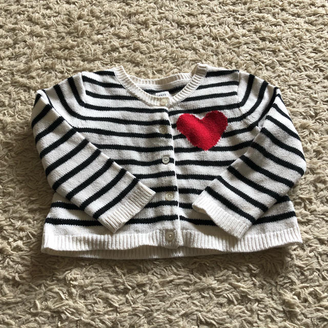 babyGAP(ベビーギャップ)のベビーギャップ ボーダー ハートカーディガン キッズ/ベビー/マタニティのキッズ服女の子用(90cm~)(カーディガン)の商品写真