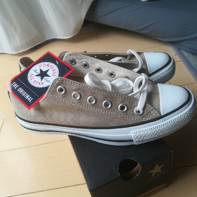 CONVERSE(コンバース)のコンバース　ベージュ　24センチ♪ レディースの靴/シューズ(スニーカー)の商品写真