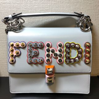 フェンディ(FENDI)の最終値下❗️7/18まで掲載fendi キャナイKAN I スタッズ ミニバッグ(ショルダーバッグ)