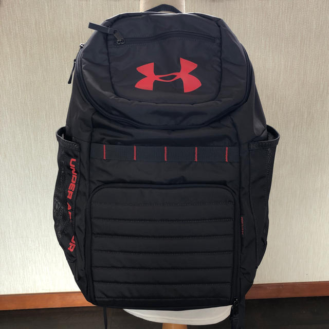 UNDER ARMOUR - アンダーアーマー スポーツタイプ リュックの通販 by マヒカ'shop｜アンダーアーマーならラクマ