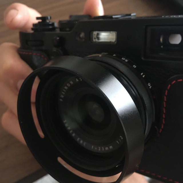 富士フイルム(フジフイルム)のFujifilm X100F BLACK おまけ多数 スマホ/家電/カメラのカメラ(コンパクトデジタルカメラ)の商品写真