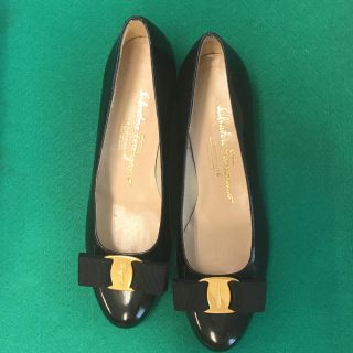 サルヴァトーレフェラガモ(Salvatore Ferragamo)の★専用★ フェラガモ パンプス ヴァラ(ハイヒール/パンプス)