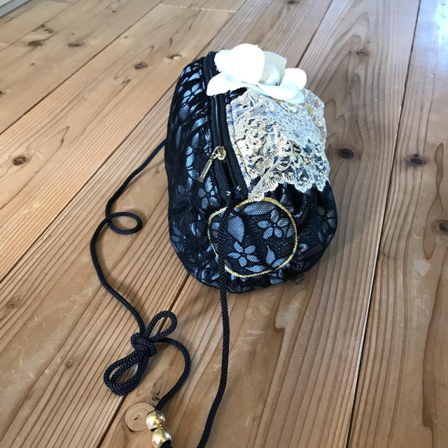 結婚式用バック レディースのバッグ(ショルダーバッグ)の商品写真