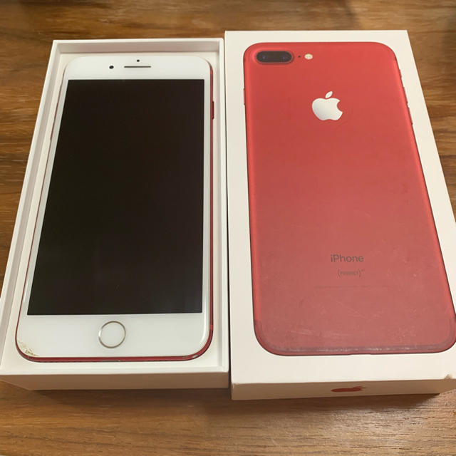 iPhone(アイフォーン)のiPhone 7 Plus 256GB RED スマホ/家電/カメラのスマートフォン/携帯電話(スマートフォン本体)の商品写真