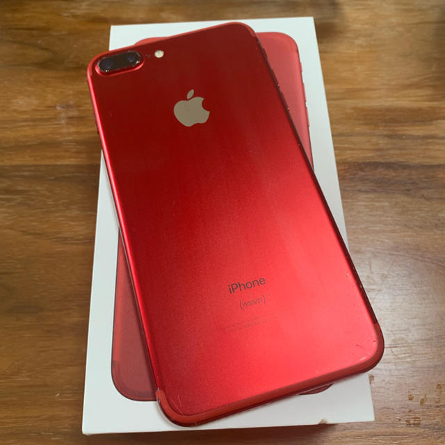 iPhone(アイフォーン)のiPhone 7 Plus 256GB RED スマホ/家電/カメラのスマートフォン/携帯電話(スマートフォン本体)の商品写真