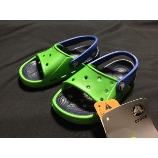 クロックス(crocs)の(14〜15㎝) クロックス サンダル c6/7 ライム／ネイビー(サンダル)