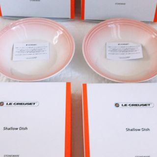 ルクルーゼ(LE CREUSET)の専用です。ルクルーゼ シャロー・ディッシュパウダーピンク(食器)