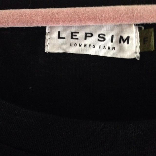 LEPSIM LOWRYS FARM(レプシィムローリーズファーム)の【専用】LEPSIM 黒のカットソー レディースのトップス(カットソー(長袖/七分))の商品写真