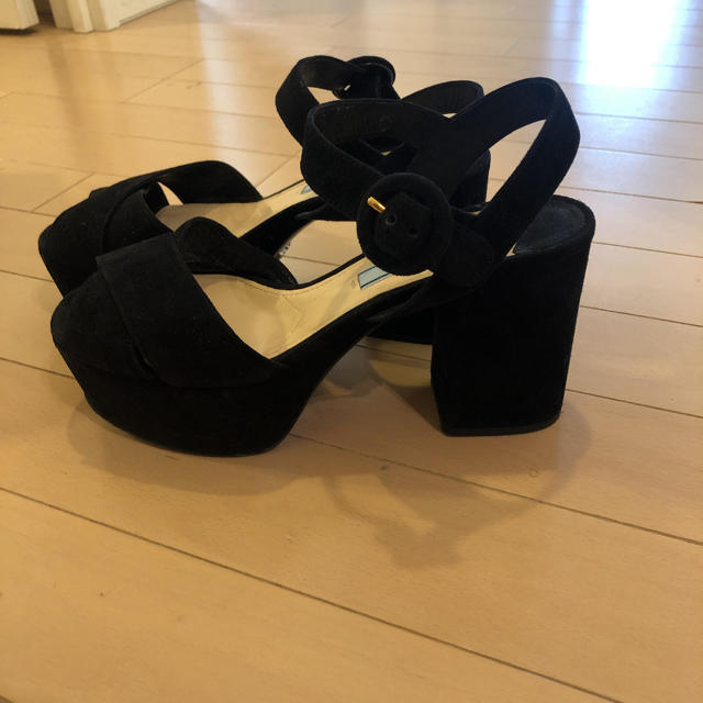お値下げ!プラダ PRADA プラットフォームサンダル ブラック お値下げ!プラダ PRADA プラットフォームサンダル ブラック