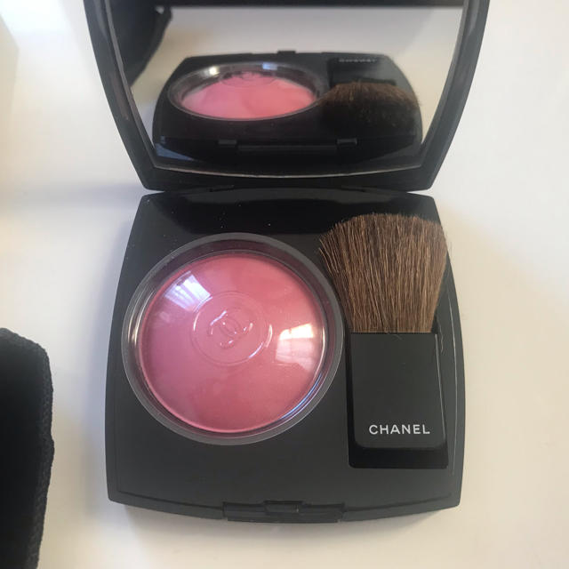 CHANEL(シャネル)の【新品未使用】 CHANEL シャネル チーク # 64 ピンク コスメ/美容のベースメイク/化粧品(チーク)の商品写真