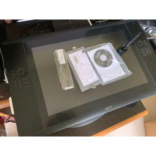 ワコム(Wacom)のワサビ様専用　Wacom Cintiq24HD DTK-2400/K0　(PC周辺機器)