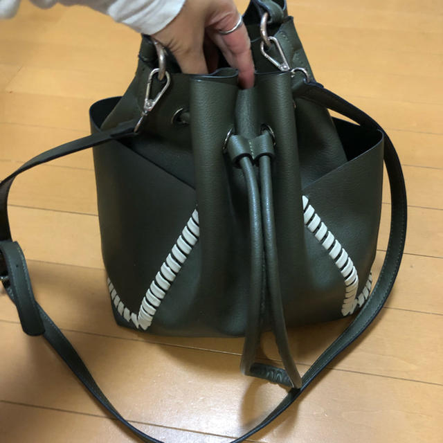 ZARA(ザラ)のZARAバッグ レディースのバッグ(ショルダーバッグ)の商品写真