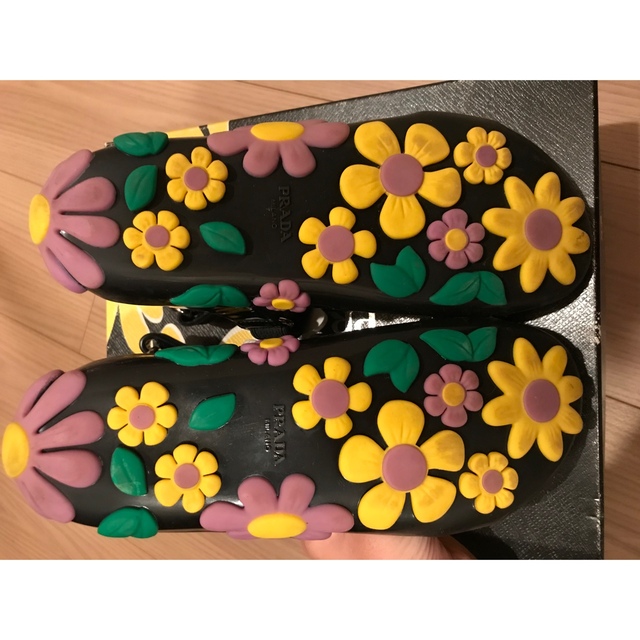 PRADA - プラダ フラワーモチーフサンダル 35/5の通販 by 海風 PRADA - プラダ フラワーモチーフサンダル 35/5の通販 by 海風