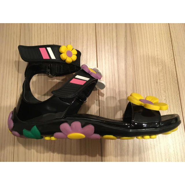 PRADA - プラダ フラワーモチーフサンダル 35/5の通販 by 海風 PRADA - プラダ フラワーモチーフサンダル 35/5の通販 by 海風