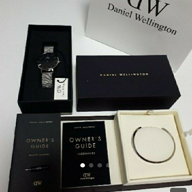 Daniel Wellington(ダニエルウェリントン)のDaniel Wellington 32mm 腕時計 バングルプレゼント！ メンズの時計(腕時計(アナログ))の商品写真