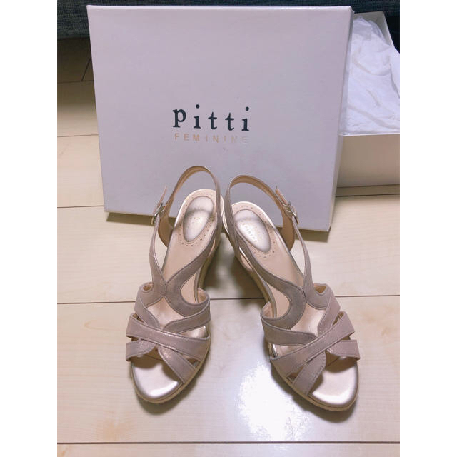 Pitti(ピッティ)の〜pitti feminine〜ウェッジソールピンクゴールドサンダル レディースの靴/シューズ(サンダル)の商品写真