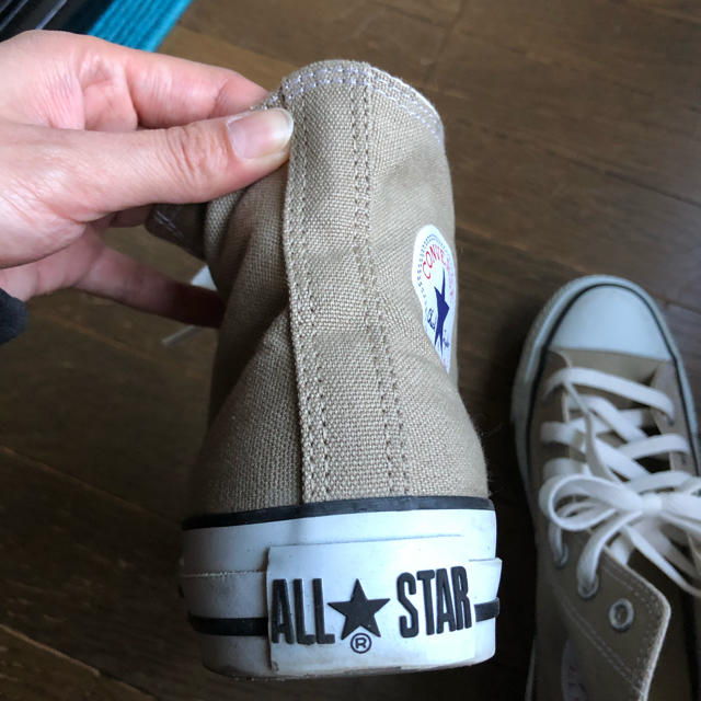 CONVERSE(コンバース)のコンバース ハイカット ベージュ 24 レディースの靴/シューズ(スニーカー)の商品写真