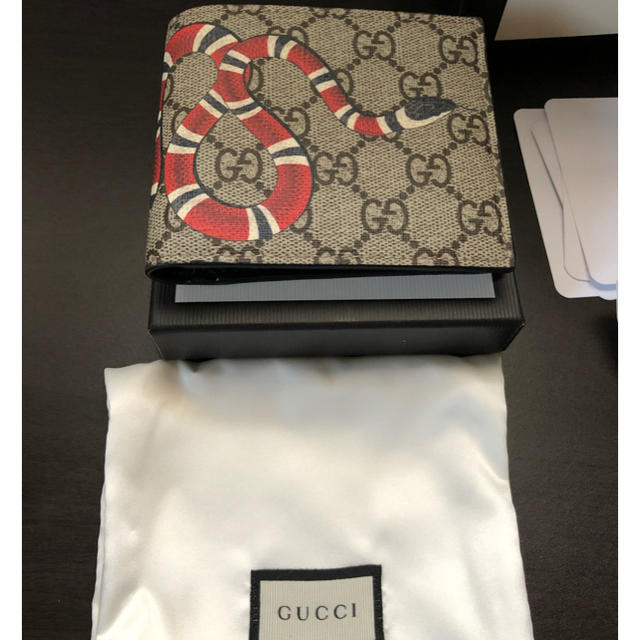 Gucci snake柄 折りたたみ財布 towinglouisvilleky.com