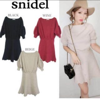 スナイデル(SNIDEL)のsnidel スカラップニットワンピース(ミニワンピース)