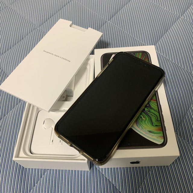 Apple iPhone XS 64GB スペースグレイ  SIMフリー