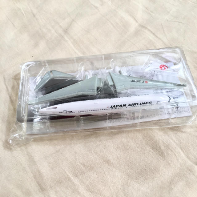 JAL(日本航空)(ジャル(ニホンコウクウ))のJAL 非売品 ♡ キッズ  グッズ  飛行機  模型 エンタメ/ホビーのおもちゃ/ぬいぐるみ(模型/プラモデル)の商品写真