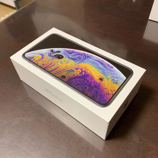 正規品! iPhone - としちゃん【新品】iPhone Xs Silver 64GB SIMフリー