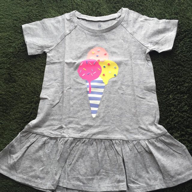 GAP Kids(ギャップキッズ)のギャップ キッズ Ｔシャツ２枚セット キッズ/ベビー/マタニティのキッズ服女の子用(90cm~)(Tシャツ/カットソー)の商品写真