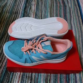 ニューバランス(New Balance)の20.5cm新品new balanceスニーカー水色女の子ニューバランス(スニーカー)