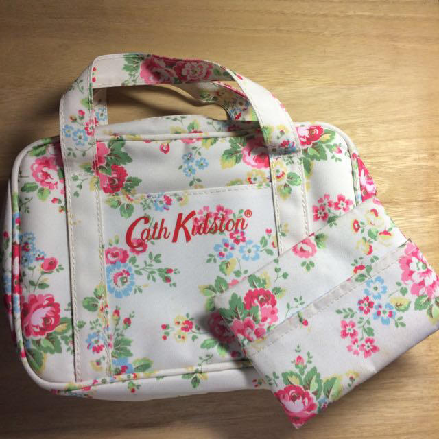 Cath Kidston(キャスキッドソン)のキャスキッドソンボーチ&ティッシュケース インテリア/住まい/日用品の日用品/生活雑貨/旅行(日用品/生活雑貨)の商品写真