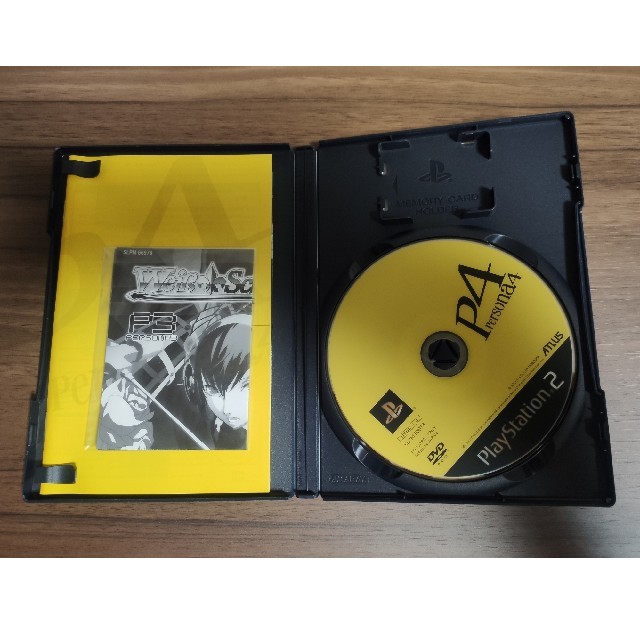 PS2 ペルソナ4 エンタメ/ホビーのゲームソフト/ゲーム機本体(家庭用ゲームソフト)の商品写真