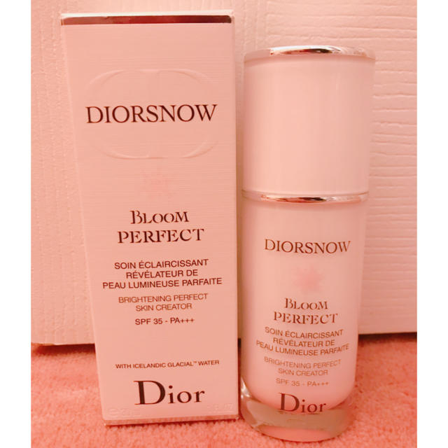 Dior スノーブルームパーフェクト (日中用乳液・化粧下地) 30ml