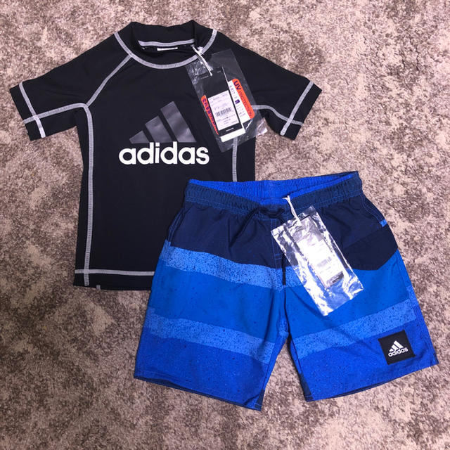 adidas(アディダス)の ✨格安！ 120cm上下セット adidas サーフパンツ & ラッシュガード キッズ/ベビー/マタニティのキッズ服男の子用(90cm~)(水着)の商品写真