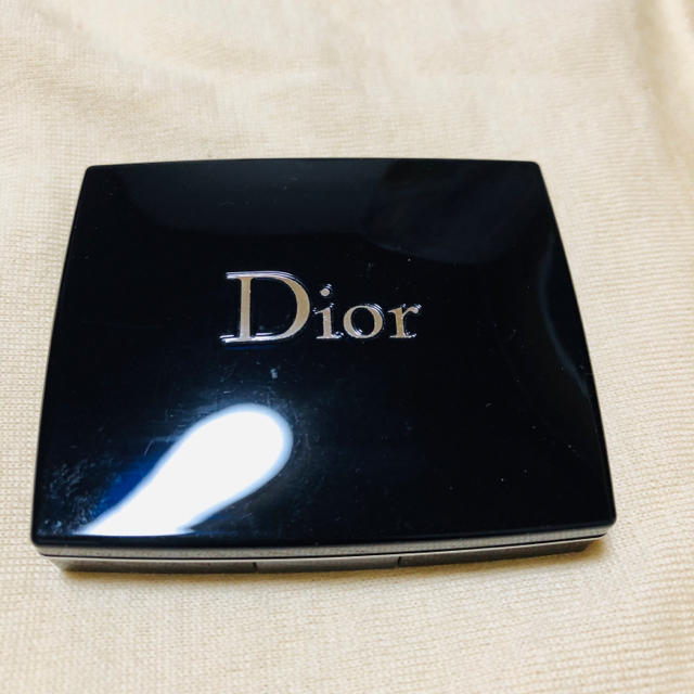 Dior(ディオール)のDior ディオール サンクルール676 アイシャドウ コスメ/美容のベースメイク/化粧品(アイシャドウ)の商品写真