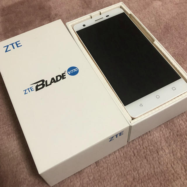 ZTE BLADE V770