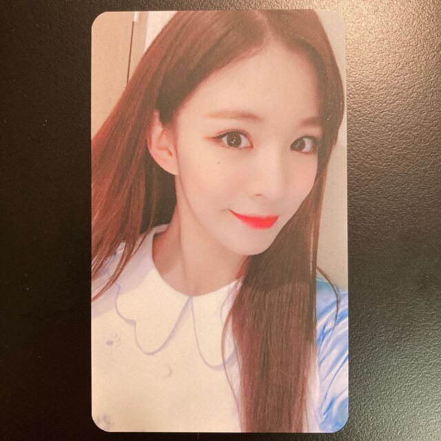 fromis_9 チェヨン 直筆サイントレカの通販 by HAIIRO's shop fromis_9 チェヨン 直筆サイントレカの通販 by HAIIRO's shop