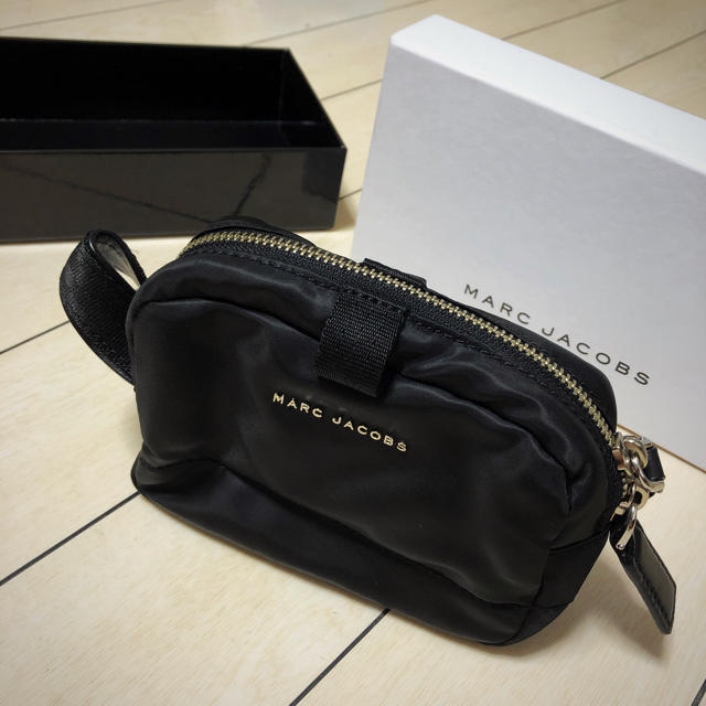 MARC JACOBS(マークジェイコブス)のmarc jacobs ポーチ レディースのファッション小物(ポーチ)の商品写真