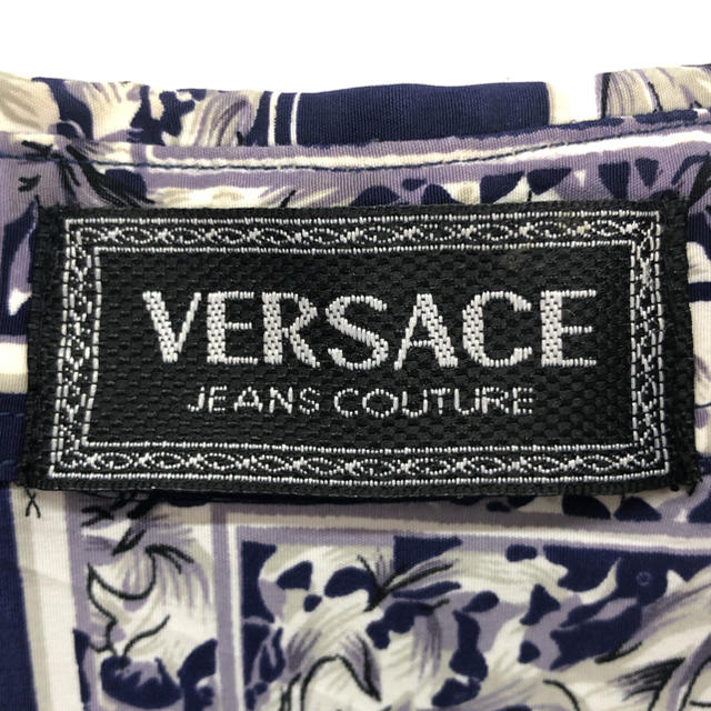 VERSACE(ヴェルサーチ)の送料無料！ヴェルサーチ イタリア製 正規品 総柄 ゆるだぼ 柄シャツ 胸ポケ メンズのトップス(シャツ)の商品写真