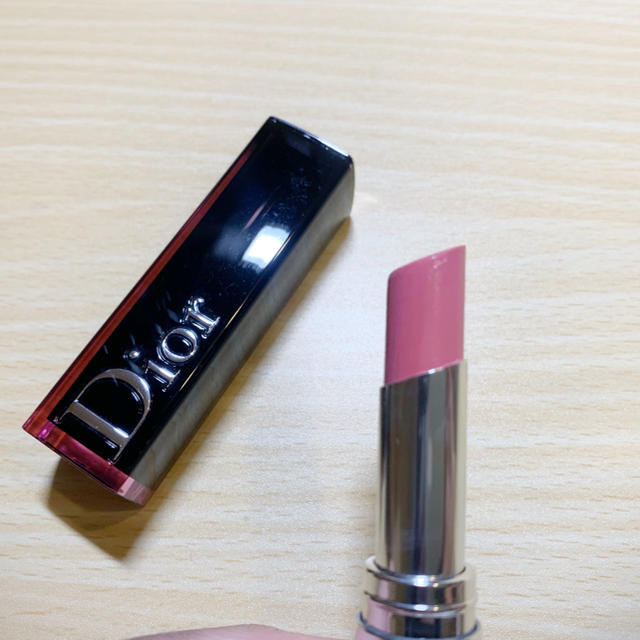 Dior(ディオール)のディオール アディクトラッカースティック 550 コスメ/美容のベースメイク/化粧品(口紅)の商品写真