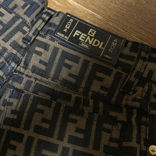 FENDI(フェンディ)のFENDI パンツ レディースのパンツ(カジュアルパンツ)の商品写真