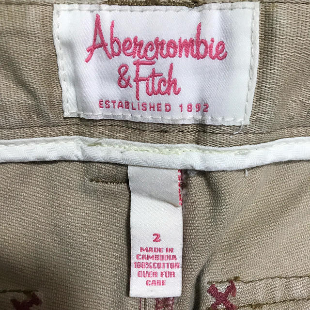 Abercrombie&Fitch(アバクロンビーアンドフィッチ)の美品 アバクロ ハーフパンツ レディースのパンツ(ハーフパンツ)の商品写真