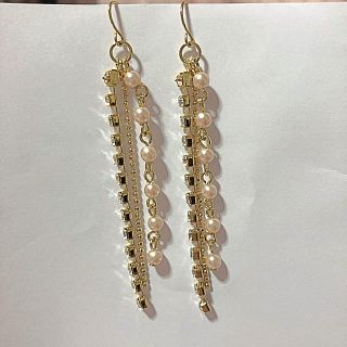 ピアス(ピアス)