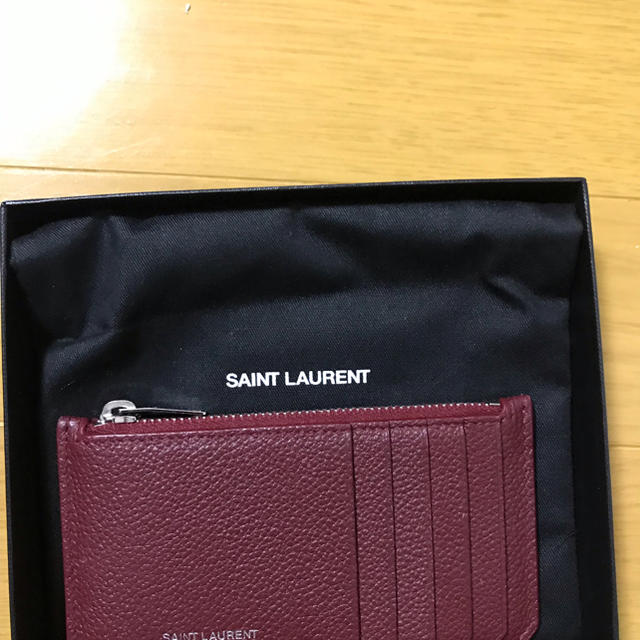 Saint Laurent(サンローラン)の Saint Laurent カードケース 5フラグメント ジップポーチ レディースのファッション小物(財布)の商品写真