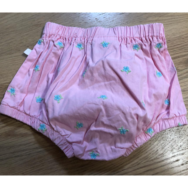 OshKosh(オシュコシュ)のオシュコシュ☆ショートパンツ90cm キッズ/ベビー/マタニティのキッズ服女の子用(90cm~)(パンツ/スパッツ)の商品写真