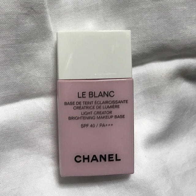 CHANEL(シャネル)のシャネル ル ブラン バーズ ルミエール 40 オーキデ コスメ/美容のベースメイク/化粧品(化粧下地)の商品写真