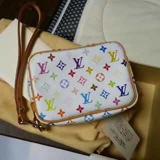 ルイヴィトン(LOUIS VUITTON)のLOUIS VUITTON マルチカラー ポーチ デジカメケース(ポーチ)